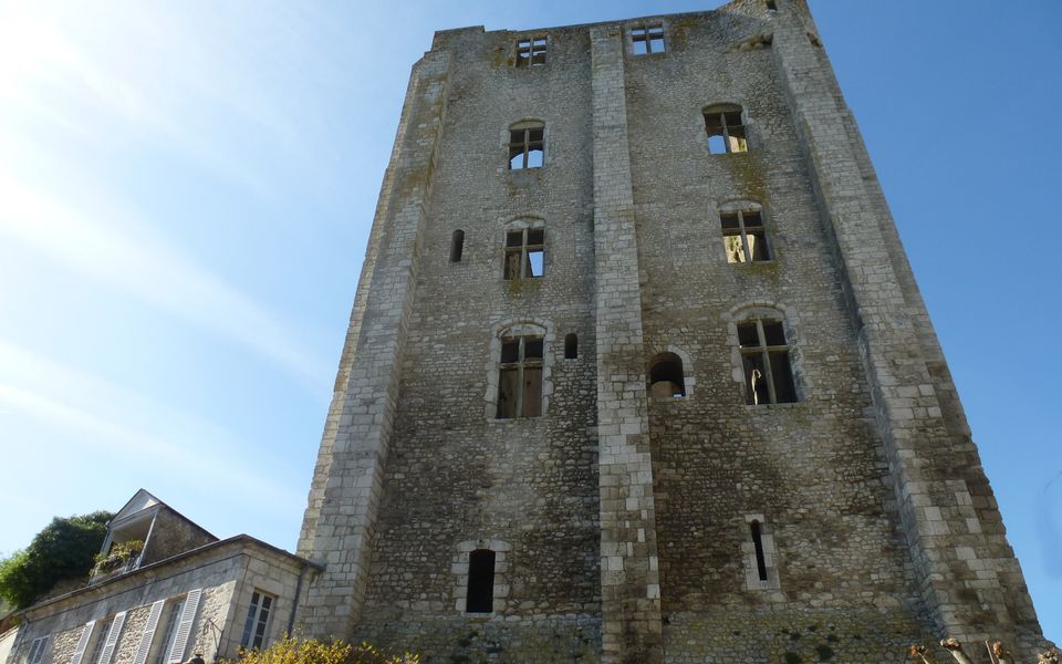 Beaugency et la Tour César : visite et où dormir