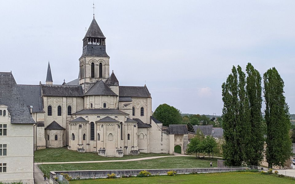 Abbaye royale de Fontevraud : visite et où dormir